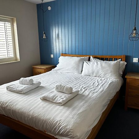 Castle Hotel Aberaeron Extérieur photo