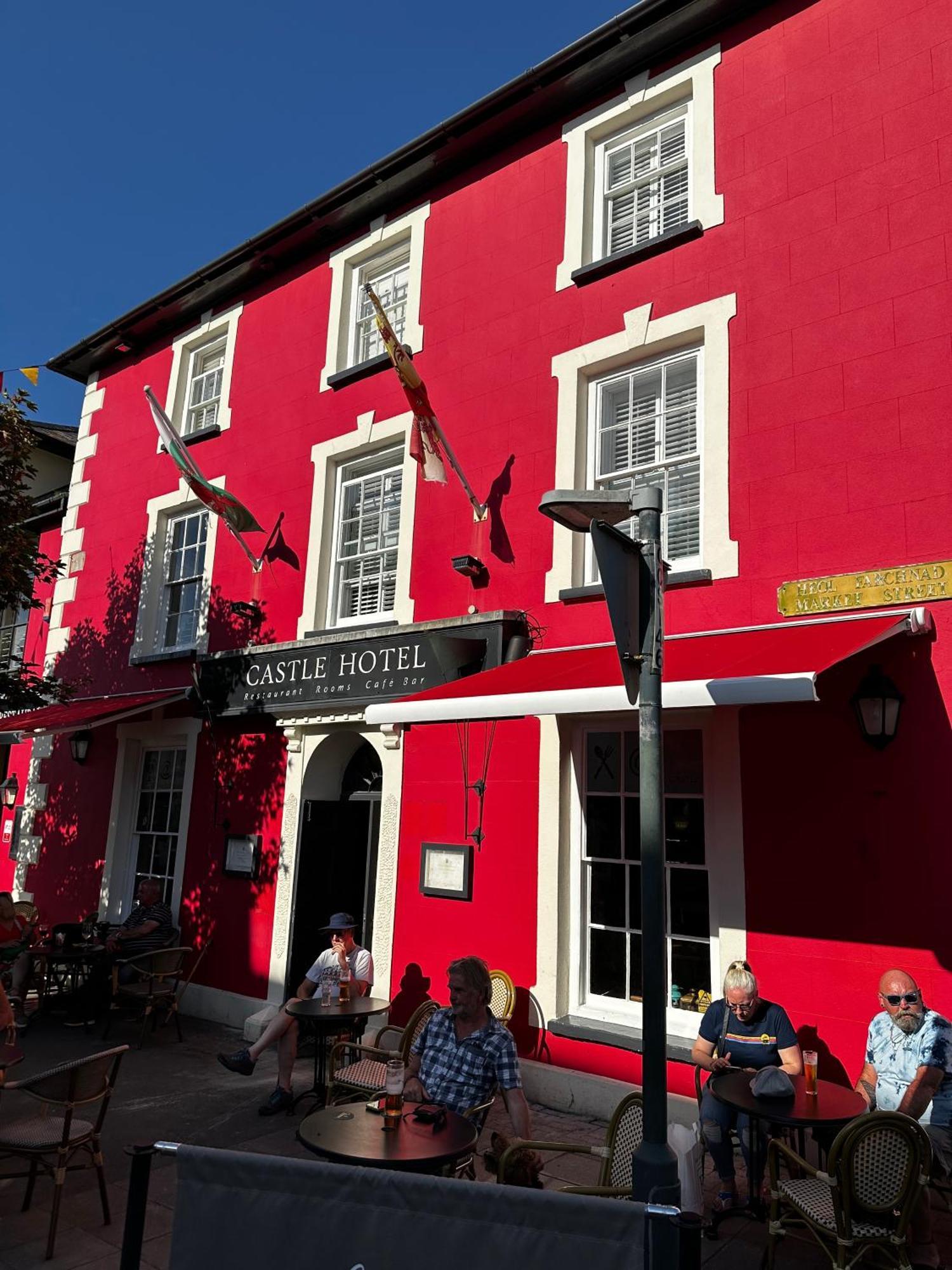 Castle Hotel Aberaeron Extérieur photo