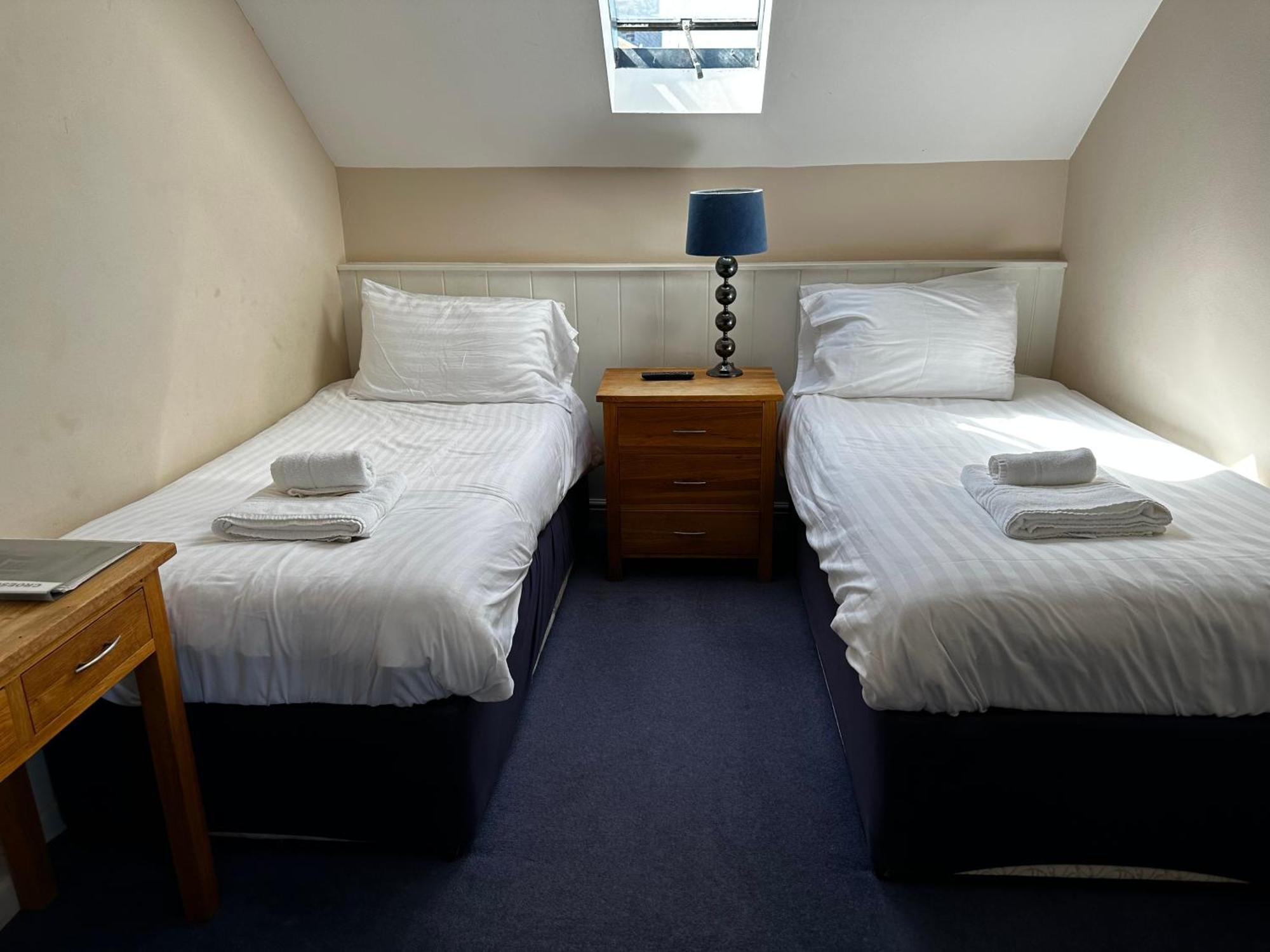 Castle Hotel Aberaeron Extérieur photo